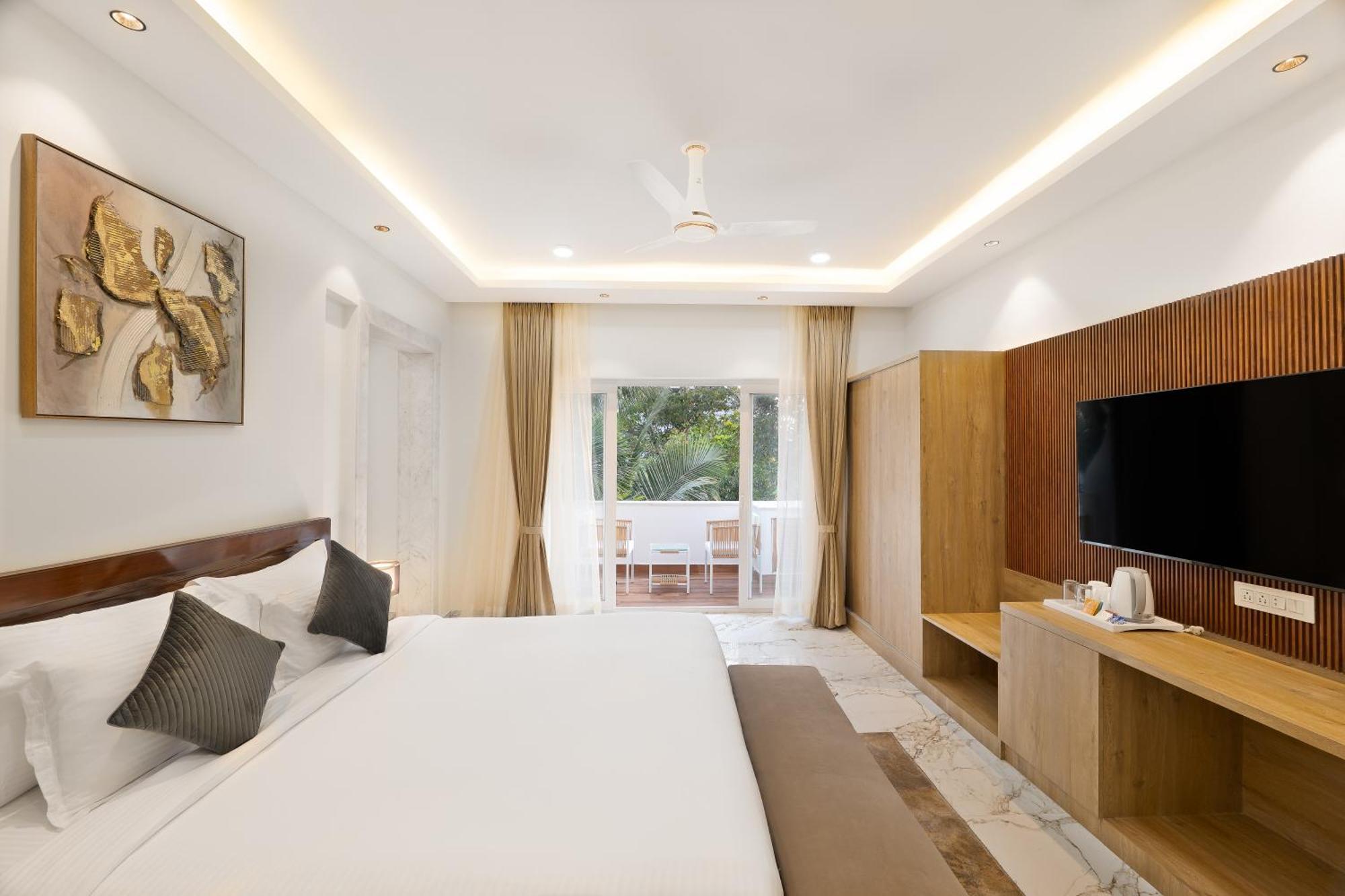White Wharf Beach Resort Morjim Goa מראה חיצוני תמונה