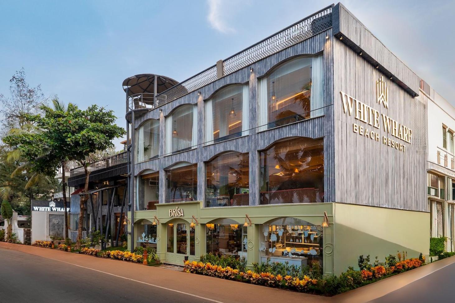 White Wharf Beach Resort Morjim Goa מראה חיצוני תמונה